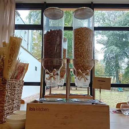南锡-布哈布瓦宜必思酒店 酒店 旺德夫尔莱南锡
