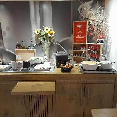 南锡-布哈布瓦宜必思酒店 旺德夫尔莱南锡
