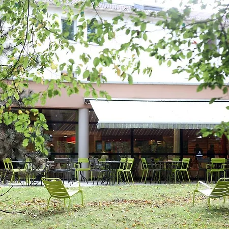 南锡-布哈布瓦宜必思酒店 酒店 旺德夫尔莱南锡